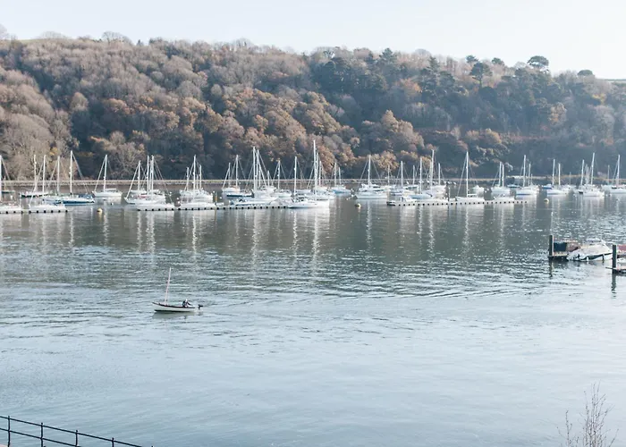 Dart Marina Hotel