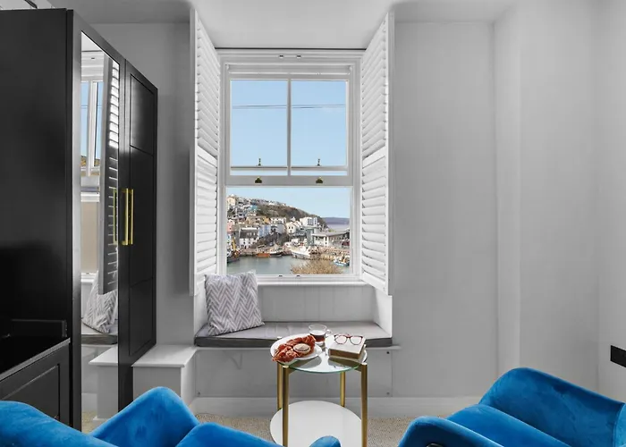 Golden Vanity Suite - Sea View - Free Wi-Fi