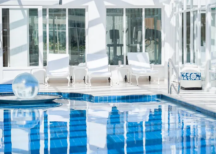 Summer Lodge Country House Hotel